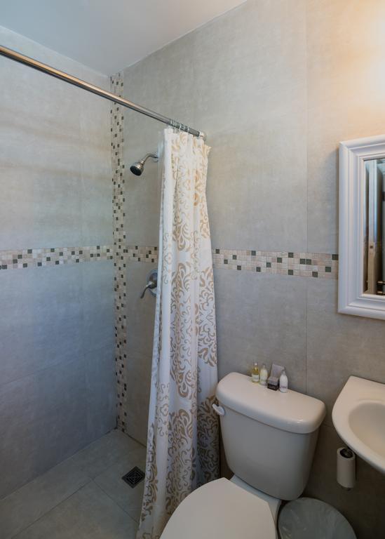 Isla Verde Guest House Σαν Χουάν Εξωτερικό φωτογραφία