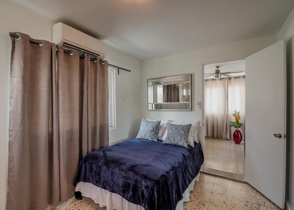 Isla Verde Guest House Σαν Χουάν Εξωτερικό φωτογραφία