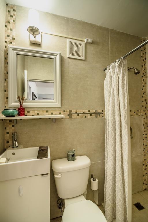 Isla Verde Guest House Σαν Χουάν Εξωτερικό φωτογραφία