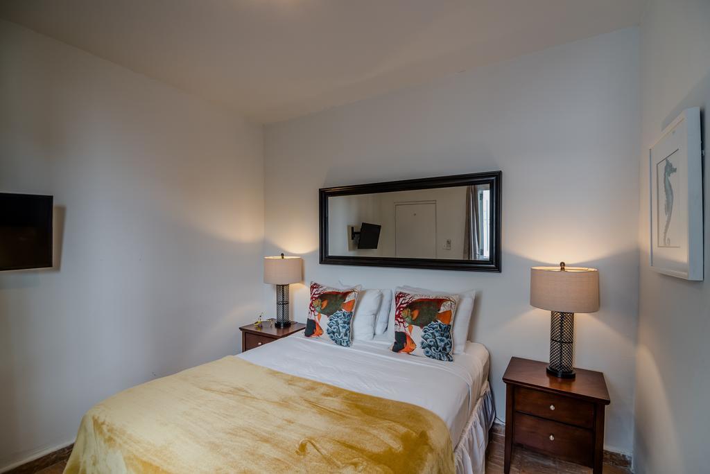 Isla Verde Guest House Σαν Χουάν Εξωτερικό φωτογραφία